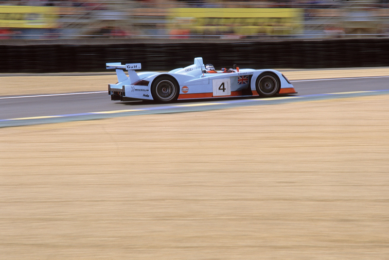 Illustration for article titled Here's A Gulf Livery Audi R8 Le Mans Racer To Haunt Your Dreams